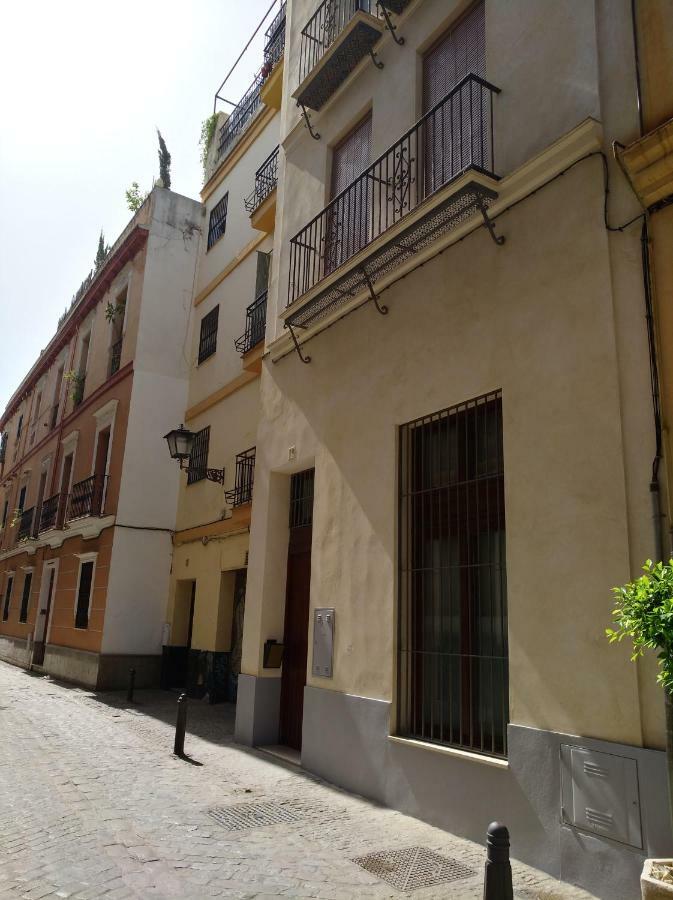 Rentalsevilla Espacioso Duplex En La Puerta Real Exterior foto